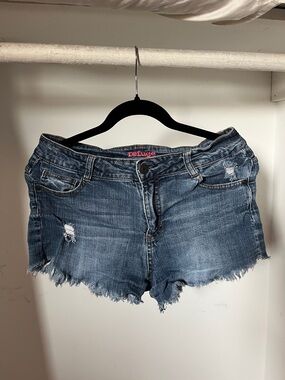 Rue21 Distressed Frayed Hem Denim Shorts - Blue Wash